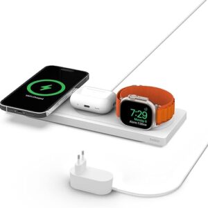 Belkin Chargeur 3-en-1 MagSafe, certification MFi, recharge rapide pour iPhone 14/14 Plus, 13, 12 Series, Pro, Max, mini, Apple Watch 8, 7, 6, Ultra (et versions antérieures), AirPods 2, AirPods Pro